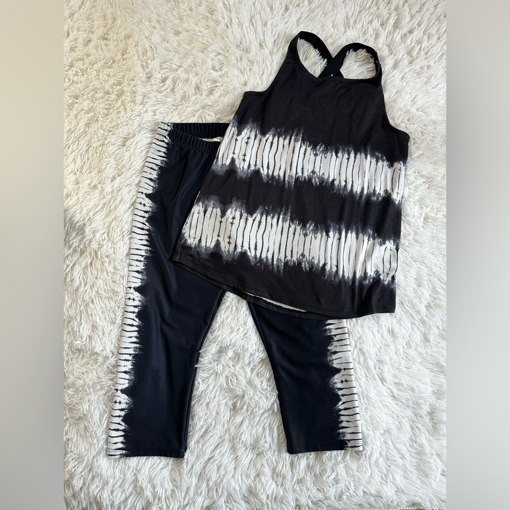 More than Magic Girls Summer Athletic Style tank top and cropped leggings SET
